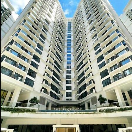 Grand Canal Penthouse! Manila Bagian luar foto